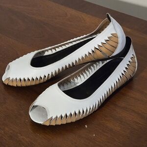 Donald Pliner Size 6.5M Eda Open Toe Sandal Ballet Flats